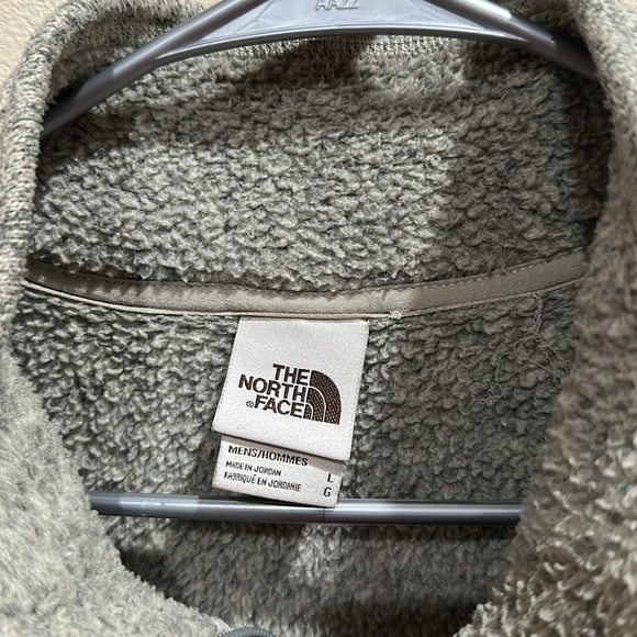The North Face Sweater. Gray/beige/tan - Picture 3 of 5